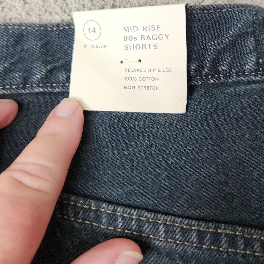 Women's Mid-Rise 90's Baggy Jean Shorts - Universal Thread Black Wash 14